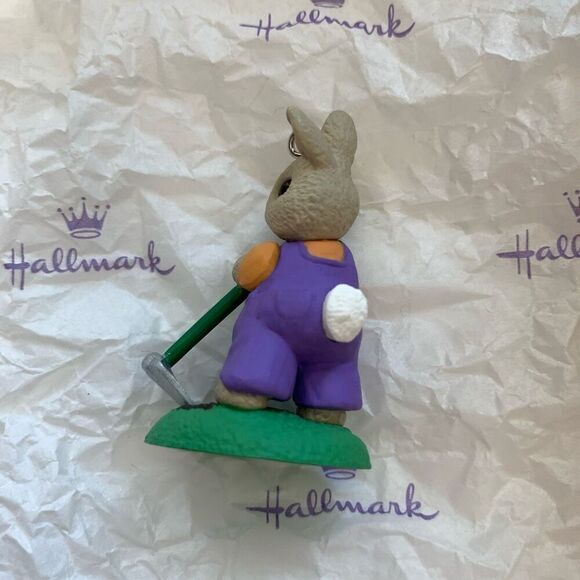 Hallmark keepsake ornament Tilling Time 1994 Easter collection - Picture 3 of 4